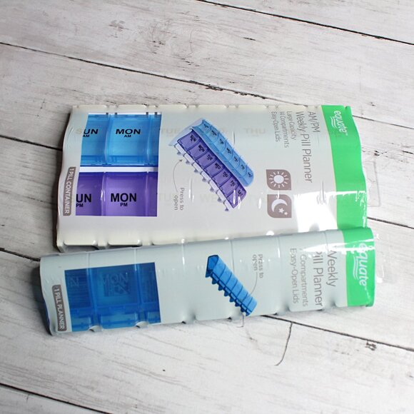 Equate Daily Weekly Pill Organizer Planner Large Capacity Cases Lot Blue Purple - Picture 6 of 7